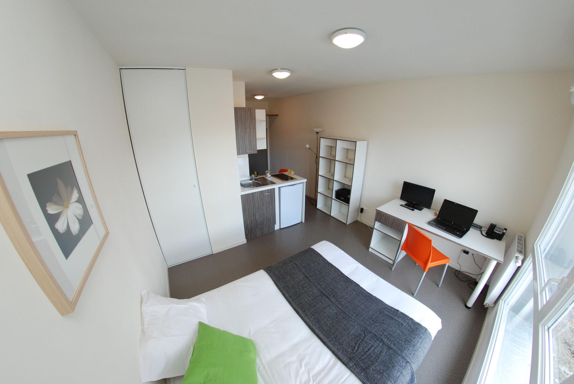 Apparteo 7 Jean Jaures Apartahotel